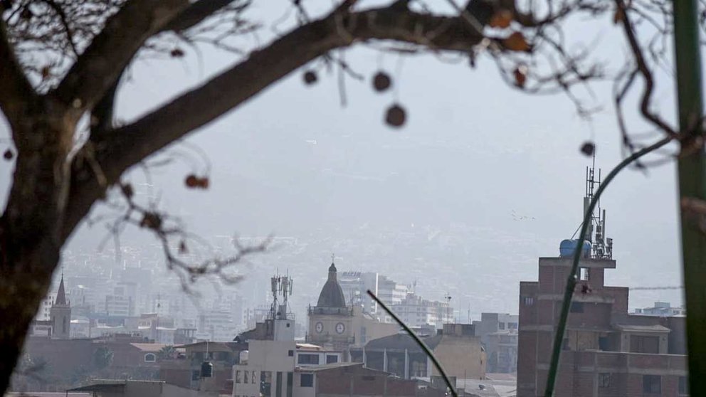 Vista de la contaminación en Cochabamba la última semana. DICO SOLÍS.