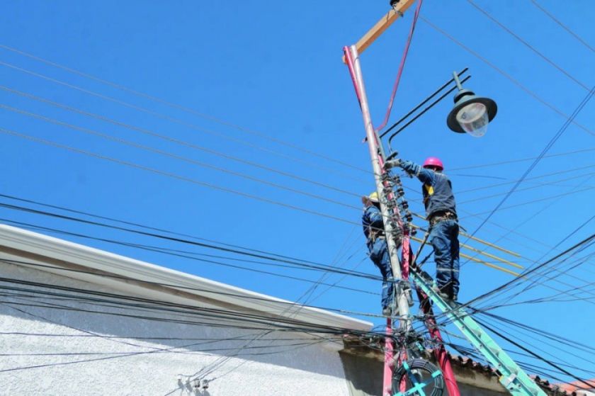 Falla en el Sistema Interconectado Nacional provoca corte de energía eléctrica en el sur del país