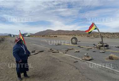 Punto de bloqueo en la carretera Oruro-Potosí