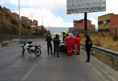 Accidente de tránsito en la autopista La Paz-El Alto 