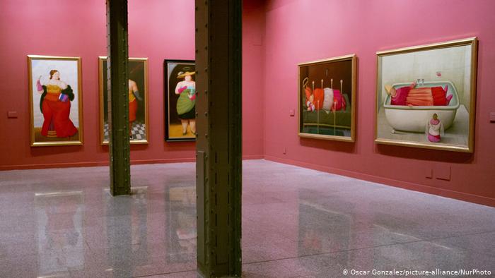 Ausstelung von dem kolumbianischen Künstler Fernando Botero In Madrid