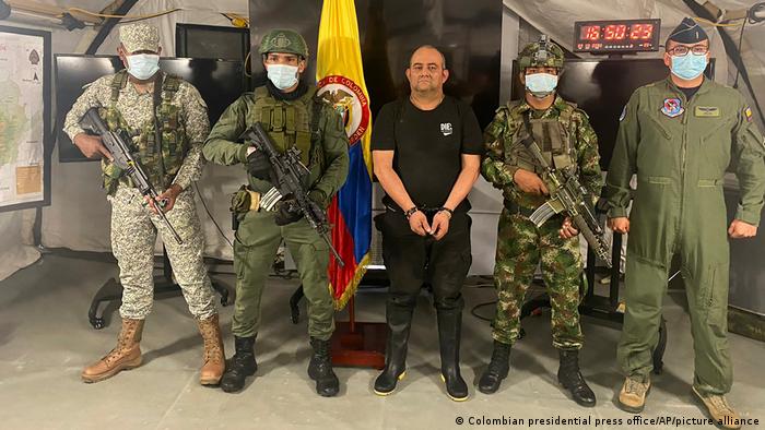 Otoniel fue detenido en un gran operativo en el Cerro de Yokí, departamento de Antioquia, en el noroccidente de Colombia.