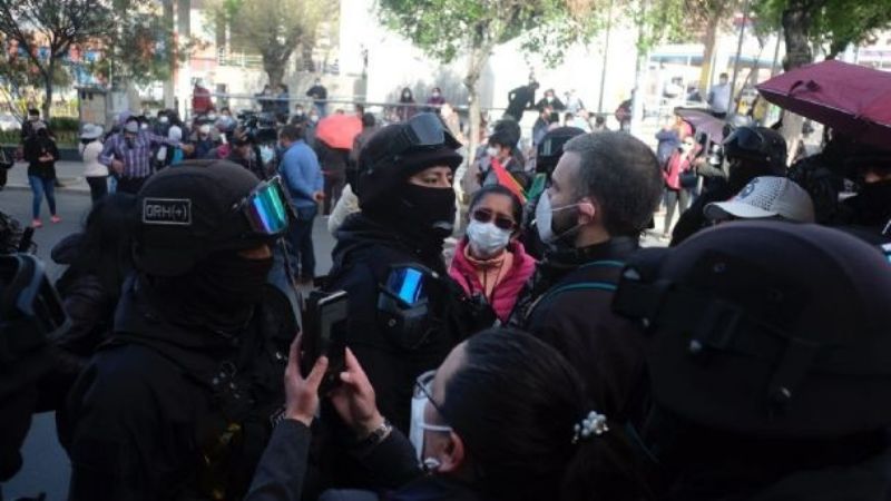 Policía advierte que este lunes no permitirá bloqueos en La Paz
