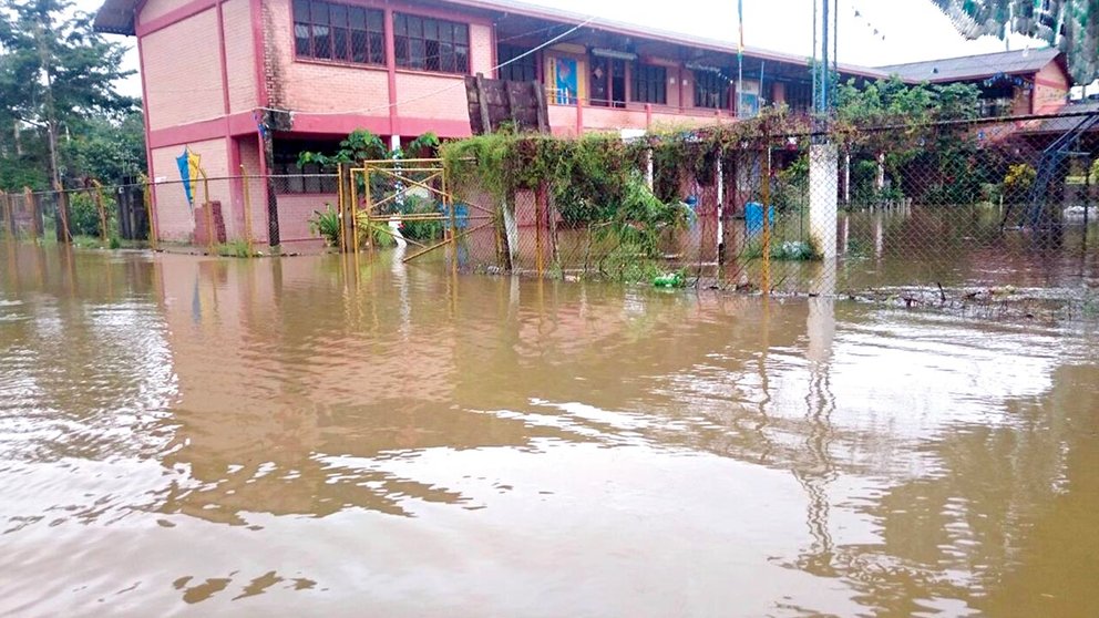 Un centro de salud de Villa Tunari inundado debido a las intensas lluvias. ARCHIVO FIDES
