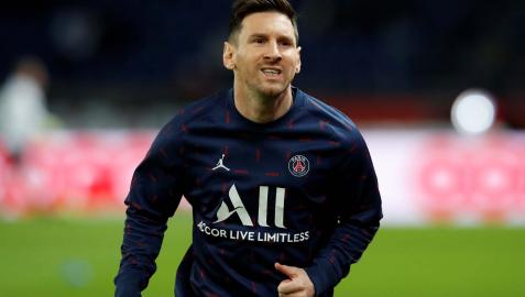 Messi, en el calentamiento previo a un partido con el Paris Saint Germain