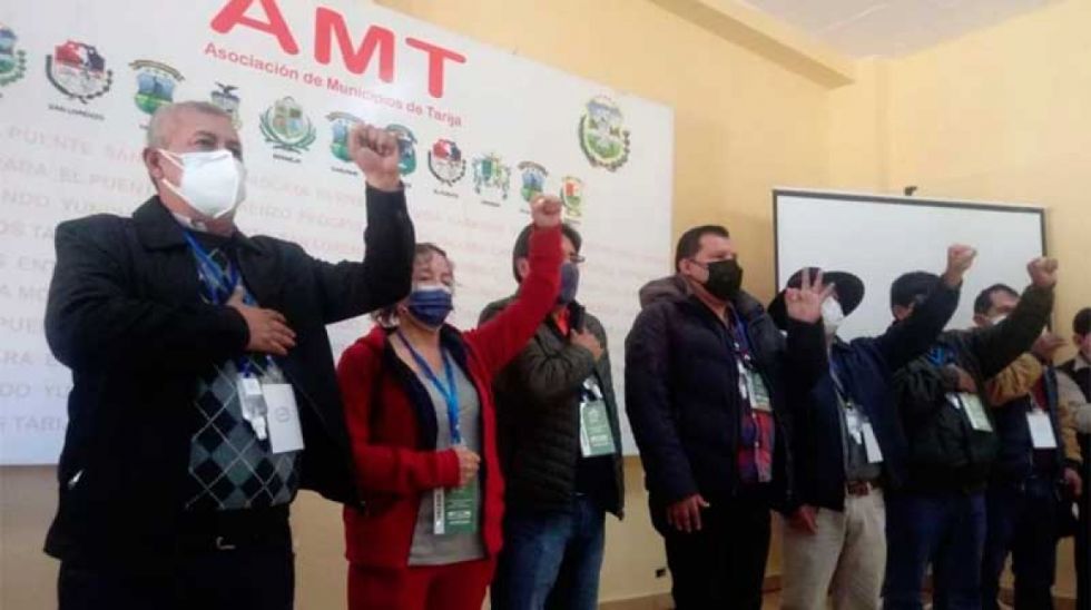 Alcaldes y sectores sociales de Tarija se reúnen en defensa del la Ley del 1%