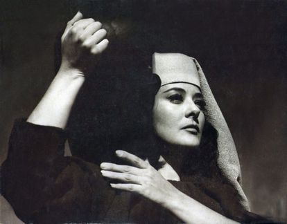 Silvia Pinal durante su interpretación en 'Simón del desierto', de Luis Buñuel.