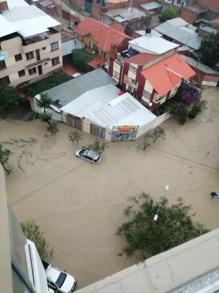 Calles inundadas en Tarija