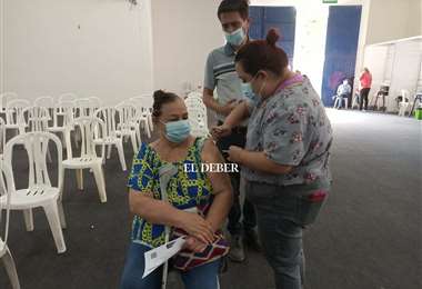 Inmunizan con Moderna en los puntos de vacunación/Foto: Enrique Canedo