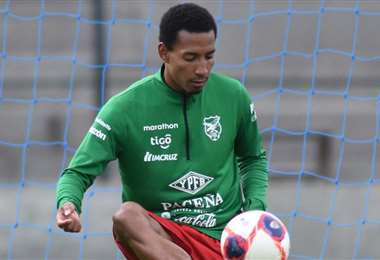 Jairo Quinteros se entrena desde el domingo con la Verde. Foto: FBF