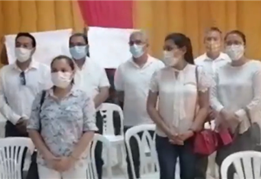 Profesionales 'bata gris' de la Gobernación para el hospital de Montero/Redes sociales
