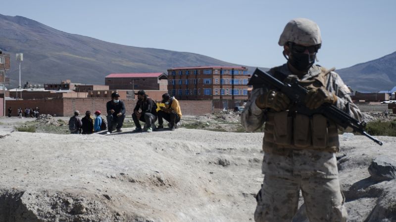 Chile extiende militarización de frontera con Bolivia