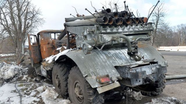 Lanzador de cohetes ruso destruido en Ucrania