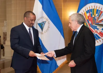Quién es Arturo McFields, el embajador que se le volteó a Ortega en la OEA