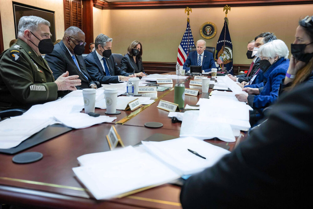 Reunión del Consejo de Seguridad de la Casa Blanca junto al presidente Joe Biden y la vicepresidenta Kamala Harris para analizar la situación en Ucrania. (foto oficial Pool Casa Blanca)