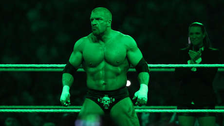 La leyenda de la WWE, Triple H, anuncia que se retira del ring meses después de haber sido hospitalizado por un problema cardíaco
