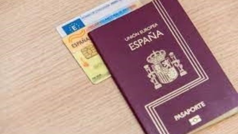 Casi 30 detenidos por alquilar pasaportes a bolivianos para entrar en España