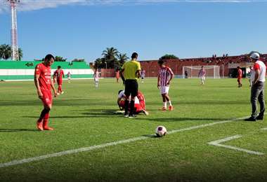 Guabirá jugó el domingo un amistoso ante Independiente en Montero. Foto: Guabirá