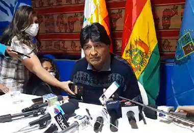 Evo Morales dio a conocer audios de, supuestamente, exjefes antinarcóticos