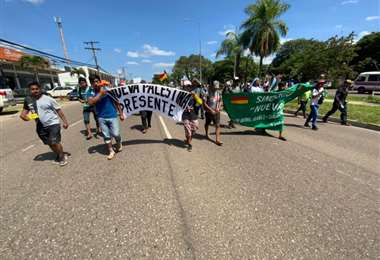 Marchistas llegaron a la capital cruceña - Foto: RRSS