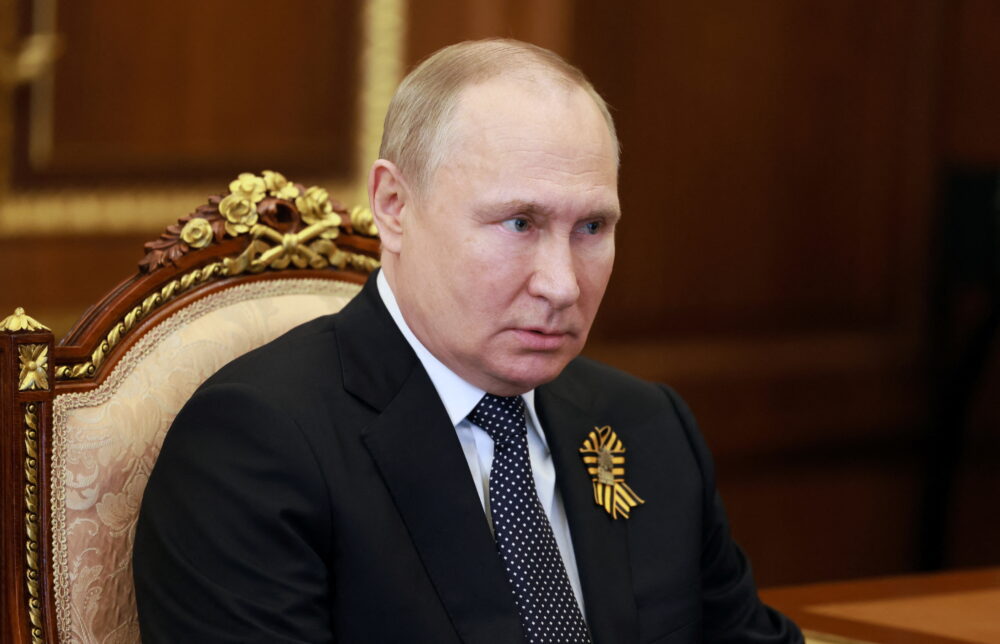 El presidente ruso, Vladímir Putin, asiste a una reunión en Moscú, Rusia, el 9 de mayo de 2022. Sputnik/Mikhail Metzel/Pool vía REUTERS