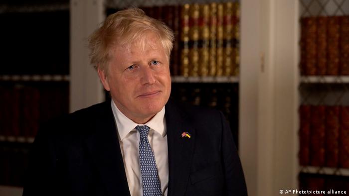 Boris Johnson en entrevista, tras superar moción de censura.