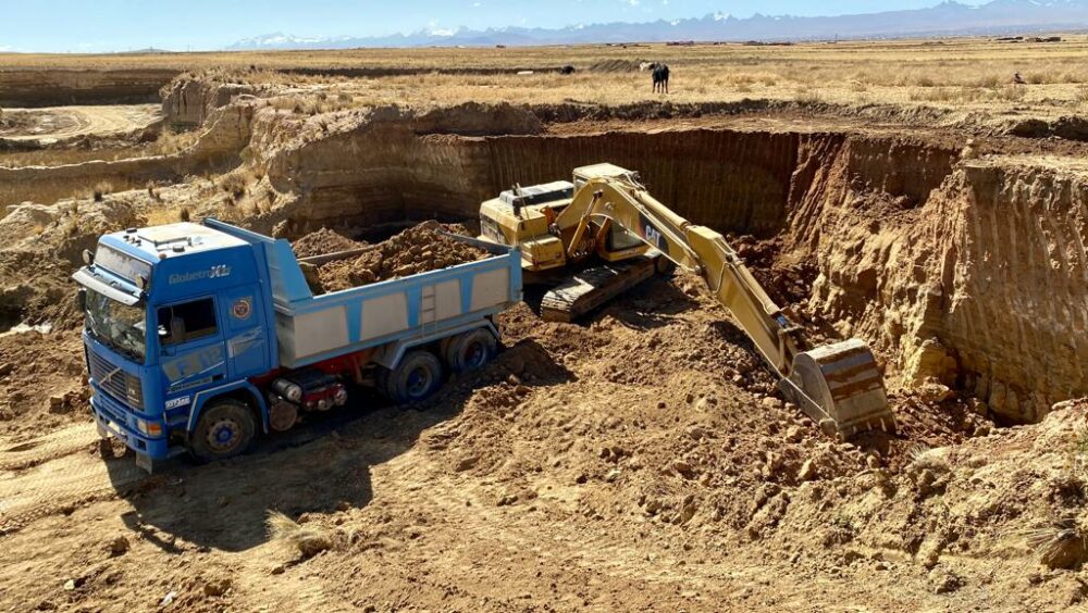 La Ajam interviene actividad minera ilegal en El Alto y Viacha