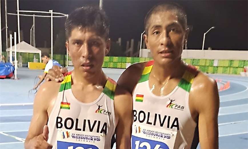 Héctor Garibay (izq.) y Vidal Basco subieron al podio en los Juegos Bolivarianos
