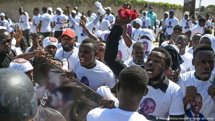 Haiti Cap-Haitien | Beerdigung von Jovenel Moise: Unterstützer des ehemaligen Präsidenten fordern Gerechtigkeit