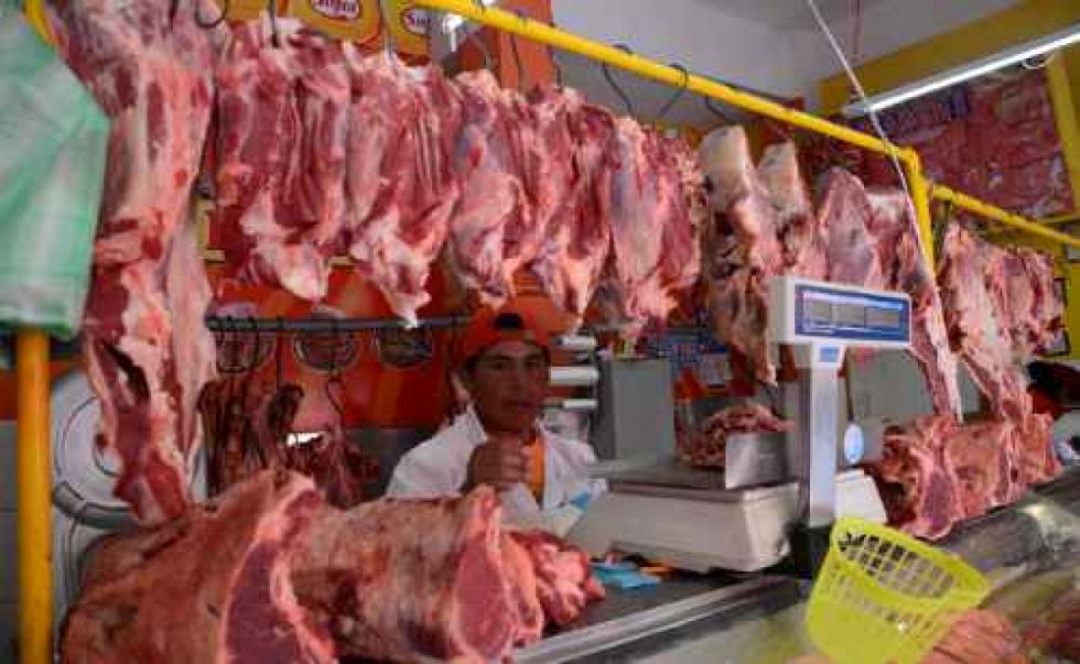 Carniceros ven contrabando de carne hacia Brasil y Perú y temen desabastecimiento