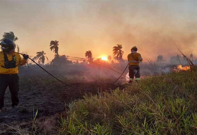 Santa Cruz registra una emergencia por incendio forestal en una comunidad de Roboré | El Deber