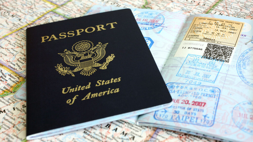 Un pasaporte de Estados Unidos (Getty/Archivo)