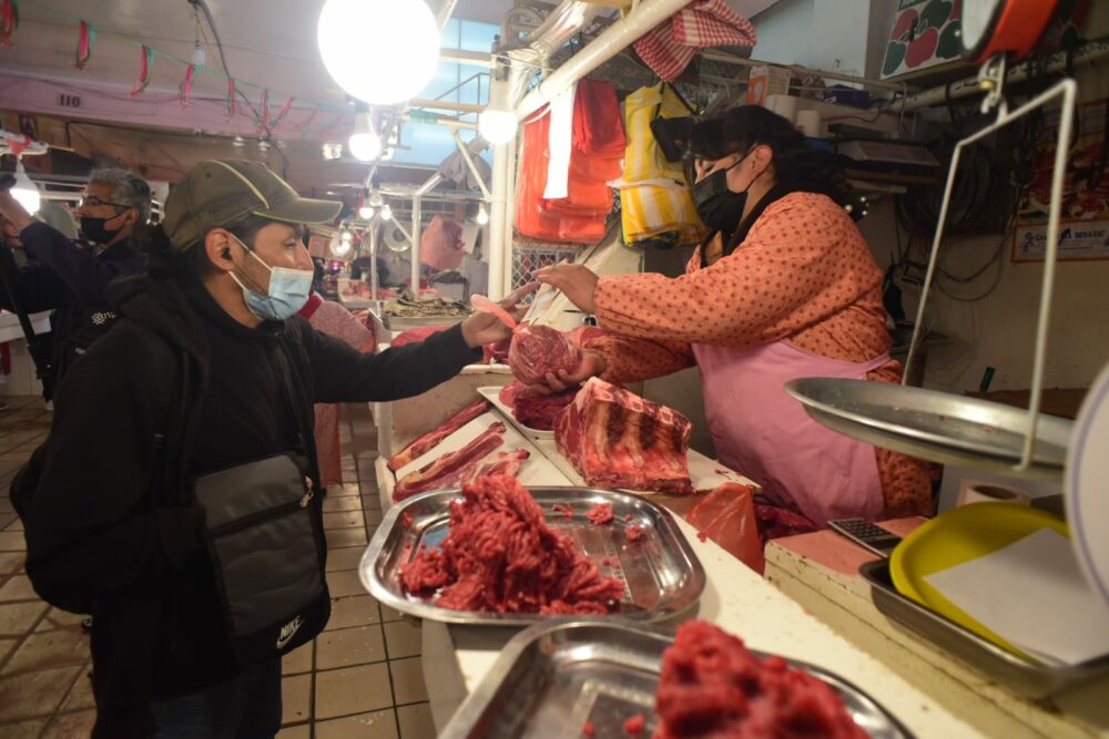 Gobierno descarta alza de precio de la carne, comercializadores de Santa Cruz piden diálogo - La Razón | Noticias de Bolivia y el Mundo
