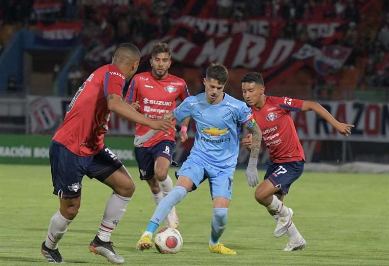 Wilstermann y Bolívar igualaron 1-1 en un partido caliente con trifulca de por medio, dos expulsados y dos penales | El Deber