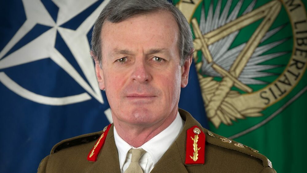 El ex comandante de la OTAN, Richard Shirreff