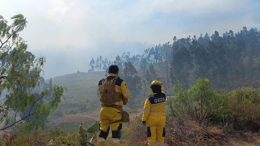 Grave Incendio golpea a San Benito; las cenizas se esparcen en poblados aledaños - Cochabamba - Opinión Bolivia