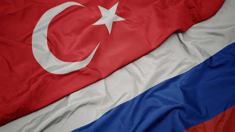 Turquía y Rusia lanzan el comercio bilateral en sus monedas nacionales