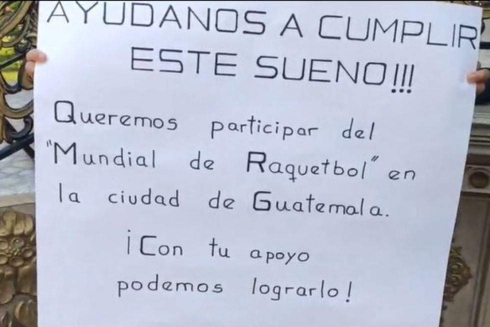 Deportistas tarijeños piden apoyo para viajar al mundial de ráquet en Guatemala