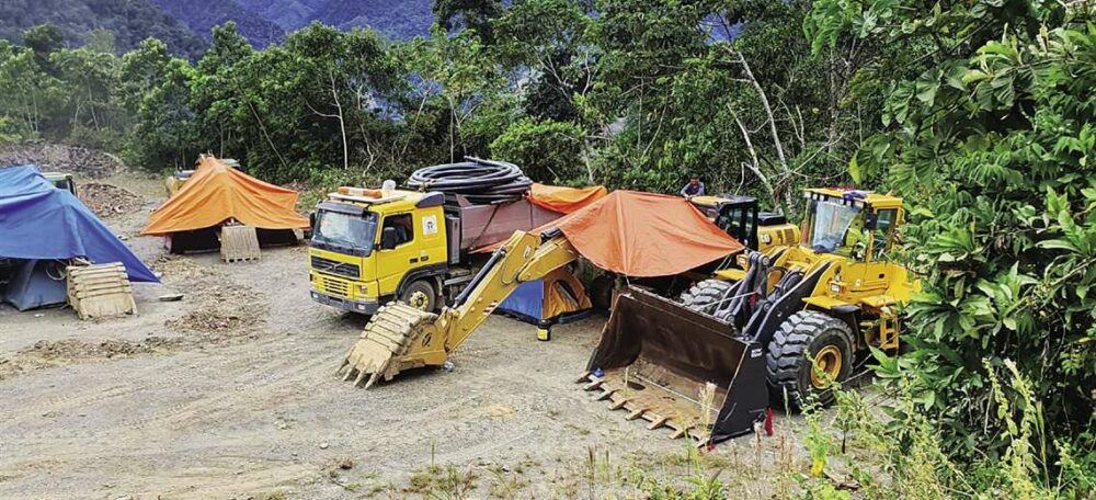 Minería ilegal en Apolo crece a la vista del Estado pese a fallo del TCP | El Deber