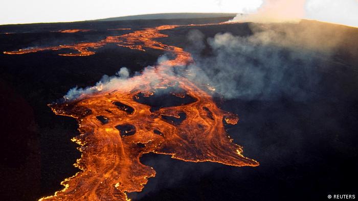 Aspecto de una erupción del volcán Mauna Loa