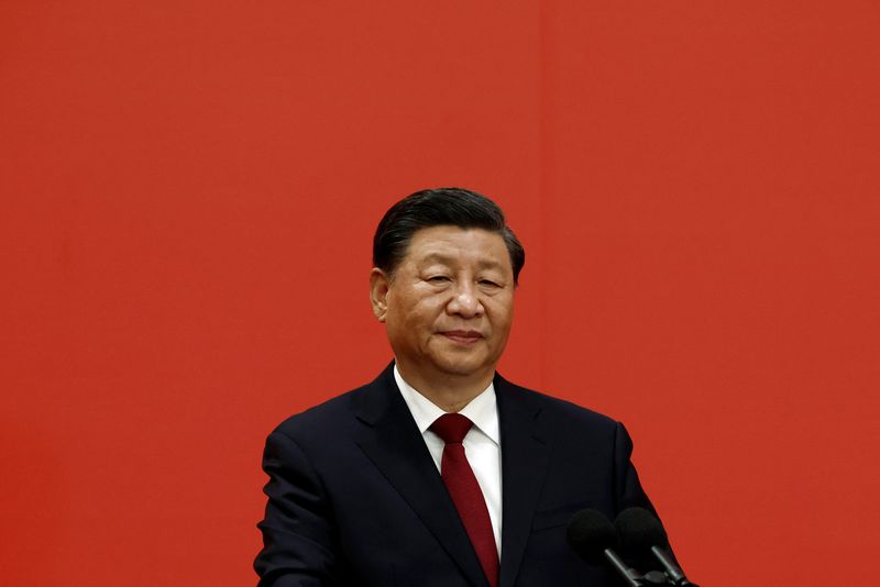 El jefe del régimen chino, Xi Jinping, habla en el XX Congreso Nacional del Partido Comunista de China, en el Gran Salón del Pueblo en Beijing, China. el 23 de octubre pasado (Reuters)
