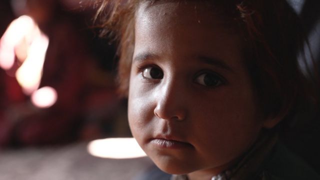 El rostro de una niña de 4 años llamada Nazia Nazia sigue viviendo con su familia, pero ha sido vendida para casarse a los 14 años.