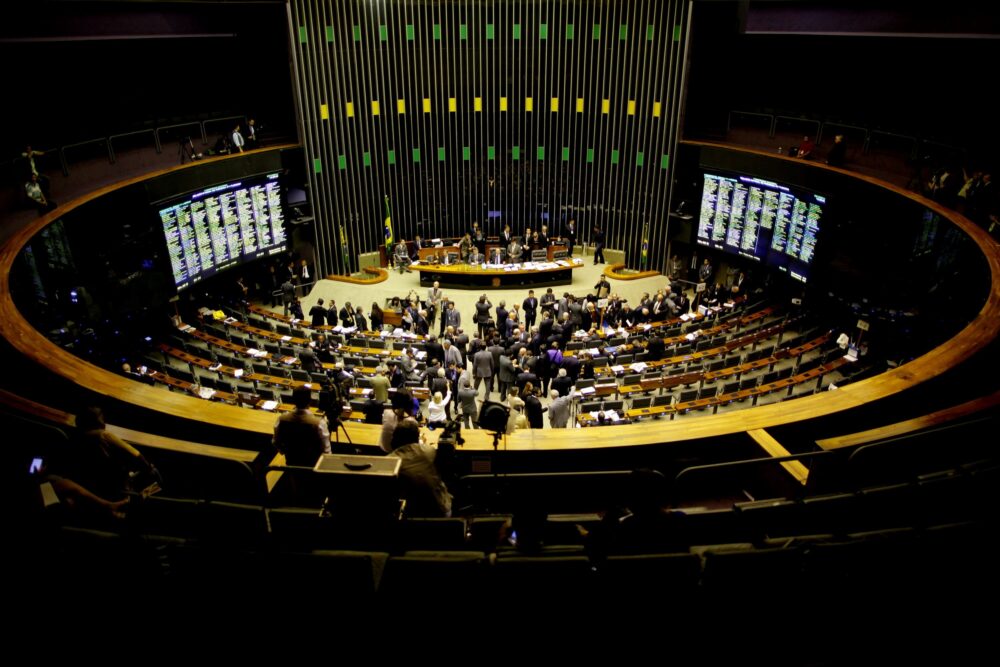 Vista general de la plenaria de la Cámara de Diputados del Parlamento brasileño. EFE/Fernando Bizerra Jr./Archivo 