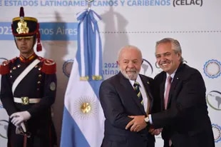 Fernández y Lula, en el arranque de la cumbre de la Celac