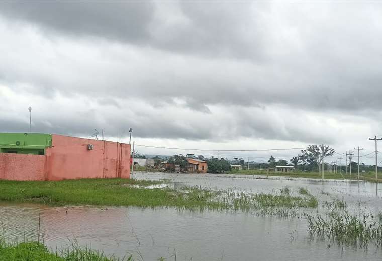 Menor de tres años muere tras caer en un canal; es la primera víctima de la inundaciones en Yapacaní | El Deber