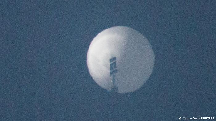 Foto de uno de los globos chinos detectados sobre cielo internacional en una imagen de archivo.