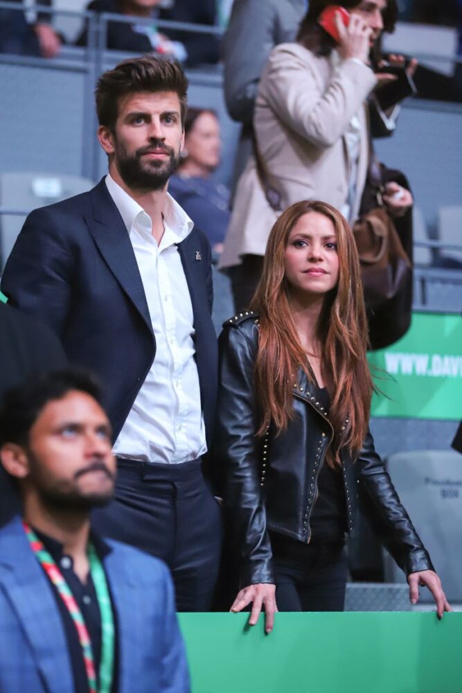 Shakira y Gerard en la final de la Copa Davis 2019, antes de que iniciaran los primeros rumores sobre la infidelidad del catalán. Foto: Europa Press Entertainment/Europa Press via Getty Images.