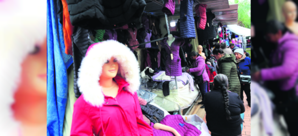 Abren dos ferias de invierno en espacios públicos y crece la demanda de abrigos | El Deber