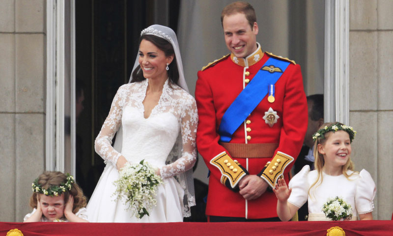 Diez años después de que comenzaran su romance, Kate Middleton y el príncipe de Gales, contrajeron matrimonio.