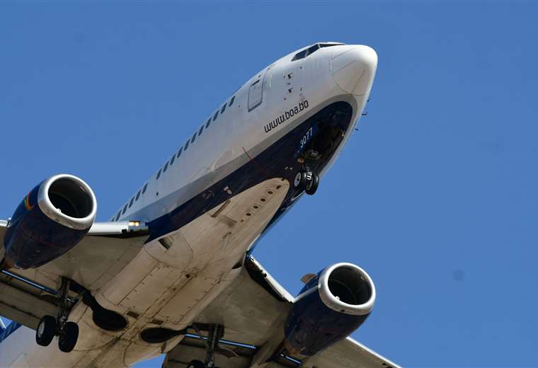 Una aeronave de BoA presentó incidentes en plena ruta Cochabamba – Santa Cruz y tuvo que retornar al aeropuerto de origen | El Deber